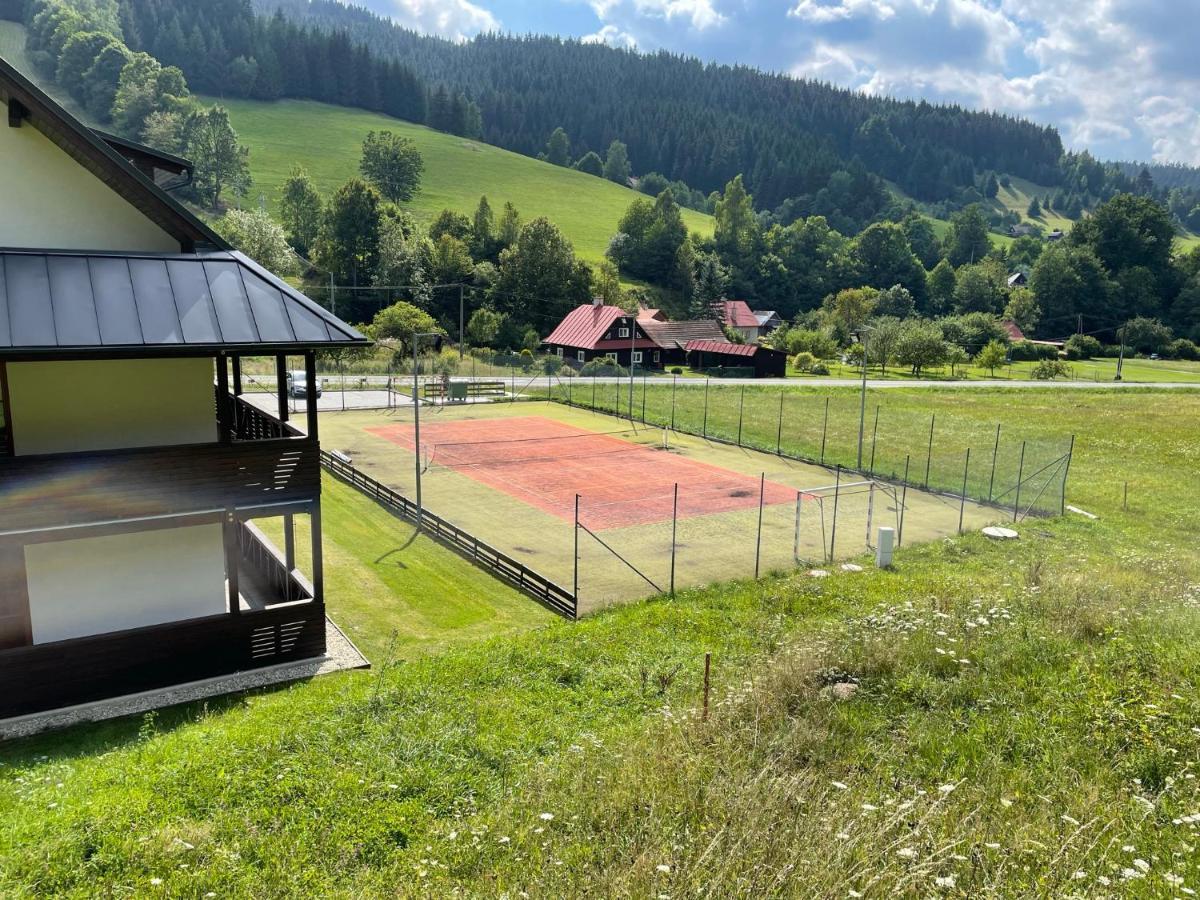 Apartmany Neta Velke Karlovice, Polansky Dvur Exterior foto